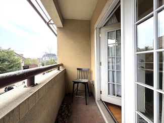 22 Bow St Unit 2, Somerville, MA 02143