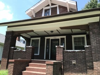 918 Ravenswood Dr, Evansville, IN 47713