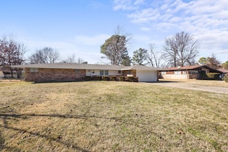 410 S West End St, Springdale, AR 72764