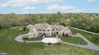 2810 Windy Bush Rd, Newtown, PA 18940