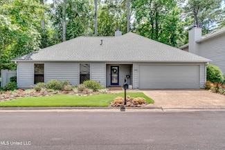 232 E Waterwood Dr, Brandon, MS 39047