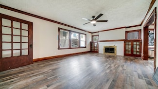 1320 N Court St, Rockford, IL 61103