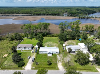 9121 S Burnt Mill Creek Rd, Southport, FL 32409