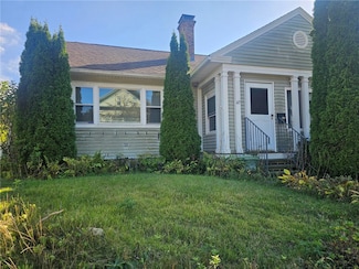 45 Cross St, Westerly, RI 02891