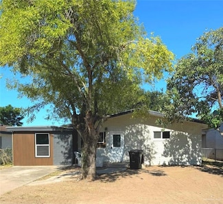 704 N Padre Ave, Weslaco, TX 78596