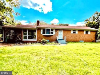 5001 Bridgeport Dr, Suitland, MD 20746