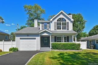 61 Spar Dr, Mastic Beach, NY 11951