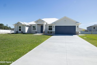 526 Falmouth St SW, Palm Bay, FL 32908