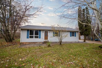 28027 8th Ave, Gobles, MI 49055