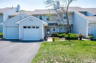 7 Tall Oaks Ct, Parlin, NJ 08859
