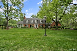 410 Steeplechase Ln, Saint Louis, MO 63131