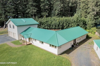 2503 Cedar St, Seward, AK 99664