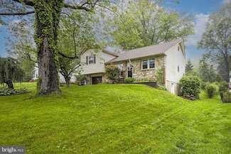 179 Campmeeting Rd, Willow Grove, PA 19090