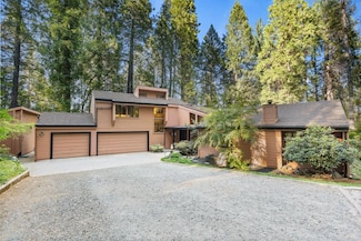 13011 Admiral Ln, Grass Valley, CA 95945