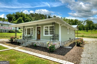 31 Willow St, East Ellijay, GA 30540