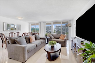 1080 94th St Unit 411, Bay Harbor Islands, FL 33154