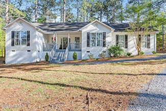 160 Brooks Ln, Southern Pines, NC 28387