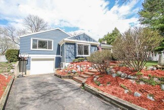 1118 Tomahawk Trail, Madison, WI 53705