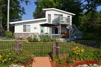 4126 S Lakeshore Dr, Mentone, IN 46539