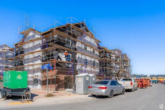 837 N Pugh Ln Unit M302, Eagle Mountain, UT 84005