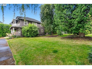 1115 1117 N Beech St, Portland, OR 97227