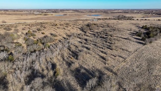 15622 South Rd, Mayetta, KS 66509