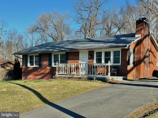 360 Antietam Dr, Hagerstown, MD 21742