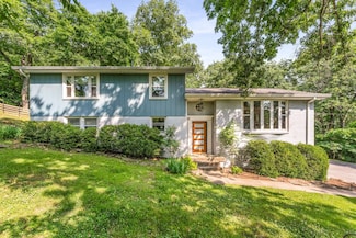 6473 Fleetwood Dr, Nashville, TN 37209