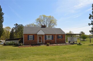 1918 Gumtree Rd, Winston Salem, NC 27107