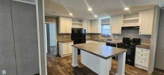 1601 E Jackson St Unit 126, Macomb, IL 61455