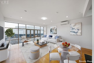 90-02 Queens Blvd Unit 326, Elmhurst, NY 11373
