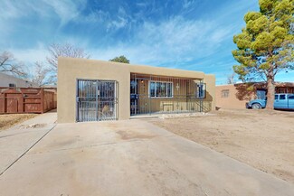 617 Palomas Dr SE, Albuquerque, NM 87108