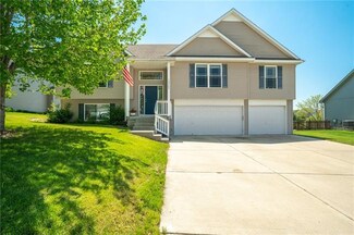 15565 NW 127th St, Platte City, MO 64079
