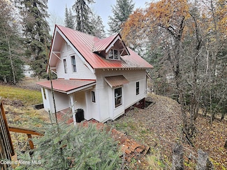 422 High St, Wallace, ID 83873