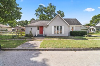 200 W Pearl St, Hamlet, IN 46532