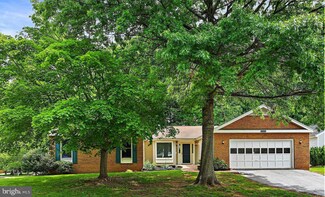13170 Rounding Run Cir, Herndon, VA 20171
