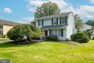 292 Yorkshire Dr, Newtown, PA 18940