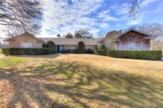 701 Pine Oak Dr, Edmond, OK 73034