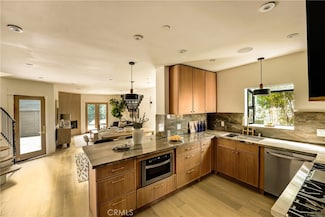 636 Bay St, Santa Monica, CA 90405