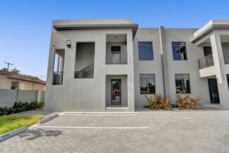440 E 16th St, Hialeah, FL 33010