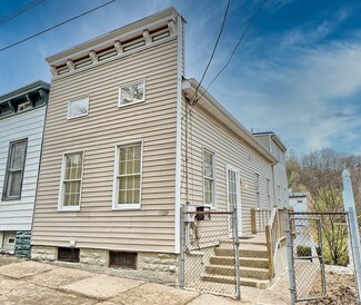 129 Gage St, Cincinnati, OH 45219