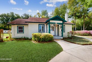 271 Connecticut Ave, Lake Helen, FL 32744