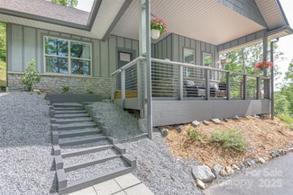 151 Unoga Ct, Brevard, NC 28712