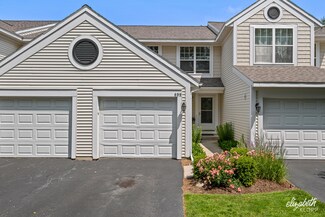 699 Sun Chase Dr, Holland, MI 49424
