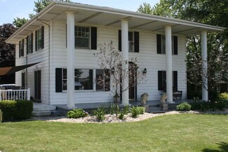 924 S Main St, Middlebury, IN 46540