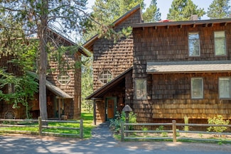 57111 Brassie Ln, Sunriver, OR 97707