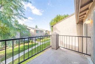 2608 Avenida Del Vista Unit 202, Corona, CA 92882