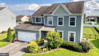 42 River Cliff Cir, Felton, DE 19943