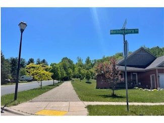 1807 Morning Glory Dr, River Falls, WI 54022