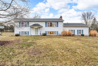1307 Winston Dr, Jackson, MI 49203